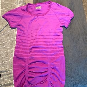 4 for 20 Athleta Shirt